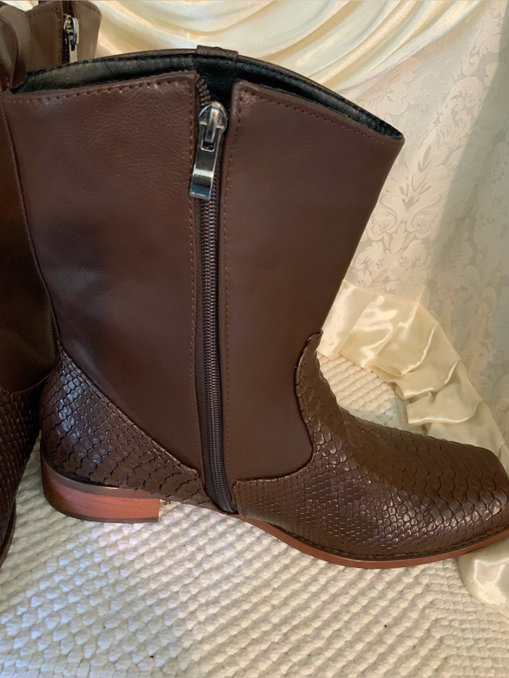 UNBRANDED - Picture 3 of 7